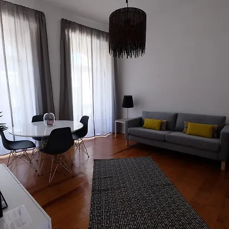 Shortstayflat Charming B. Alto Appartamento